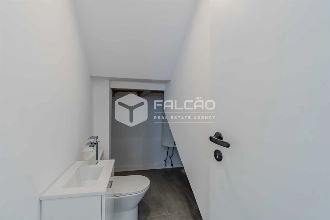 Moradia T3 para Venda em Amiais de Baixo Foto 12