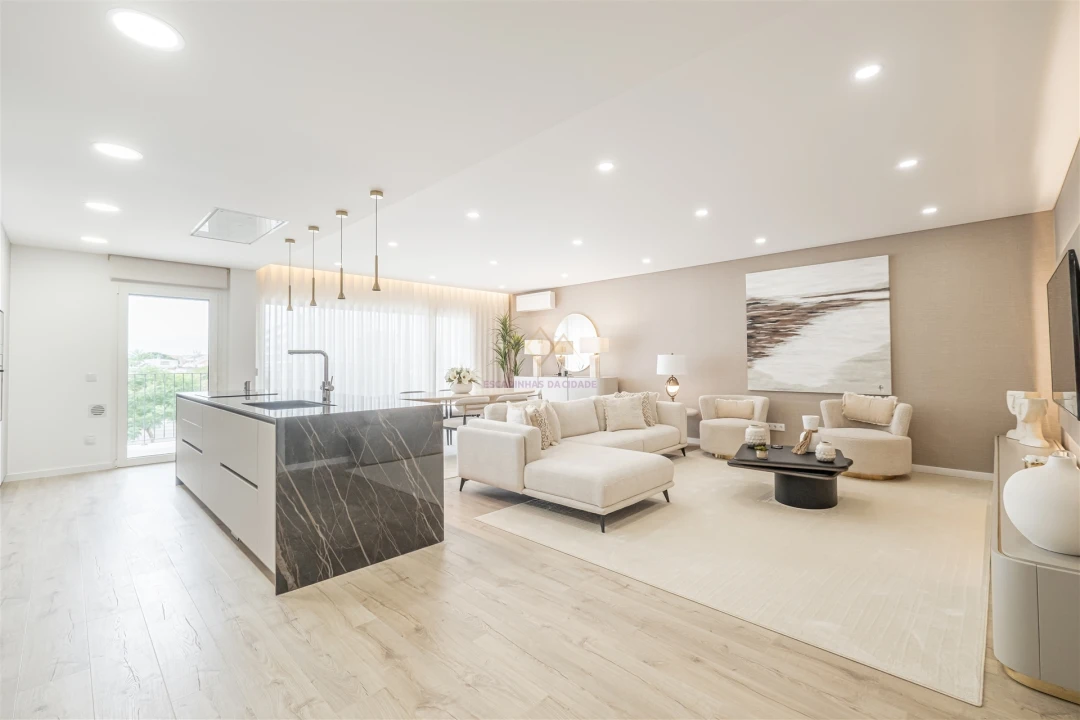 Apartamento T4 para Venda em Montijo e Afonsoeiro Foto 1