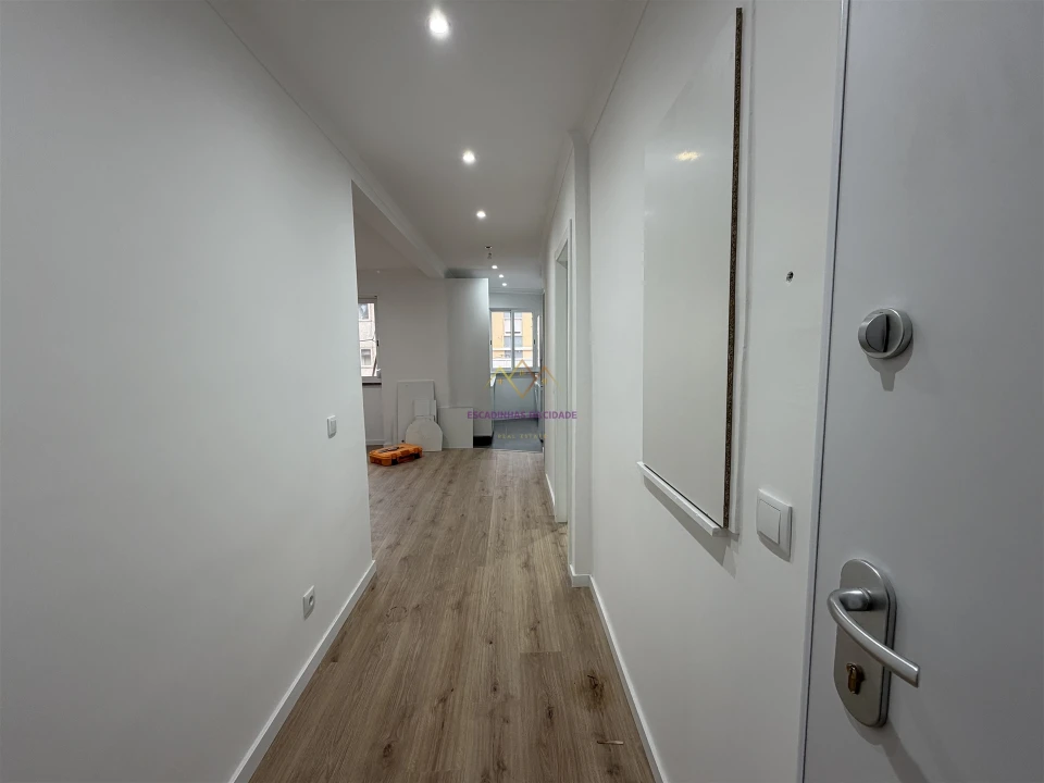 Apartamento T3 para Venda em Queluz e Belas Foto 14