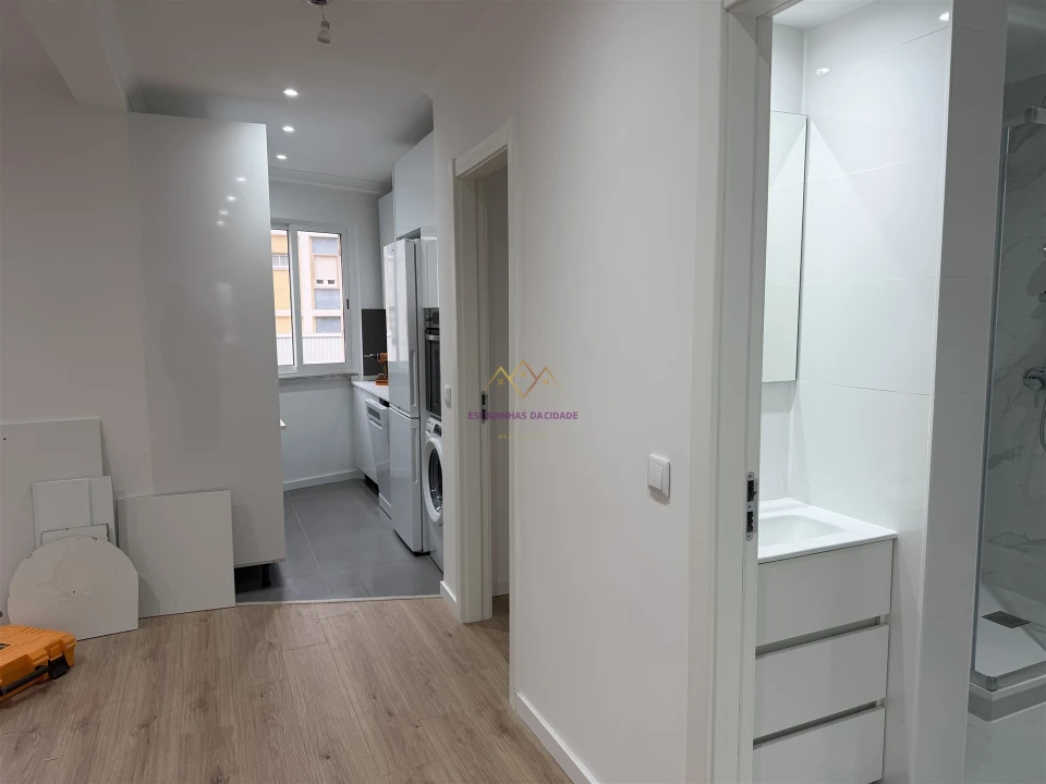 Apartamento T3 para Venda em Queluz e Belas Foto 18