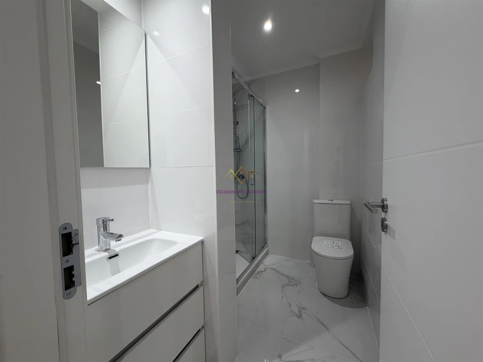 Apartamento T3 para Venda em Queluz e Belas Foto 19