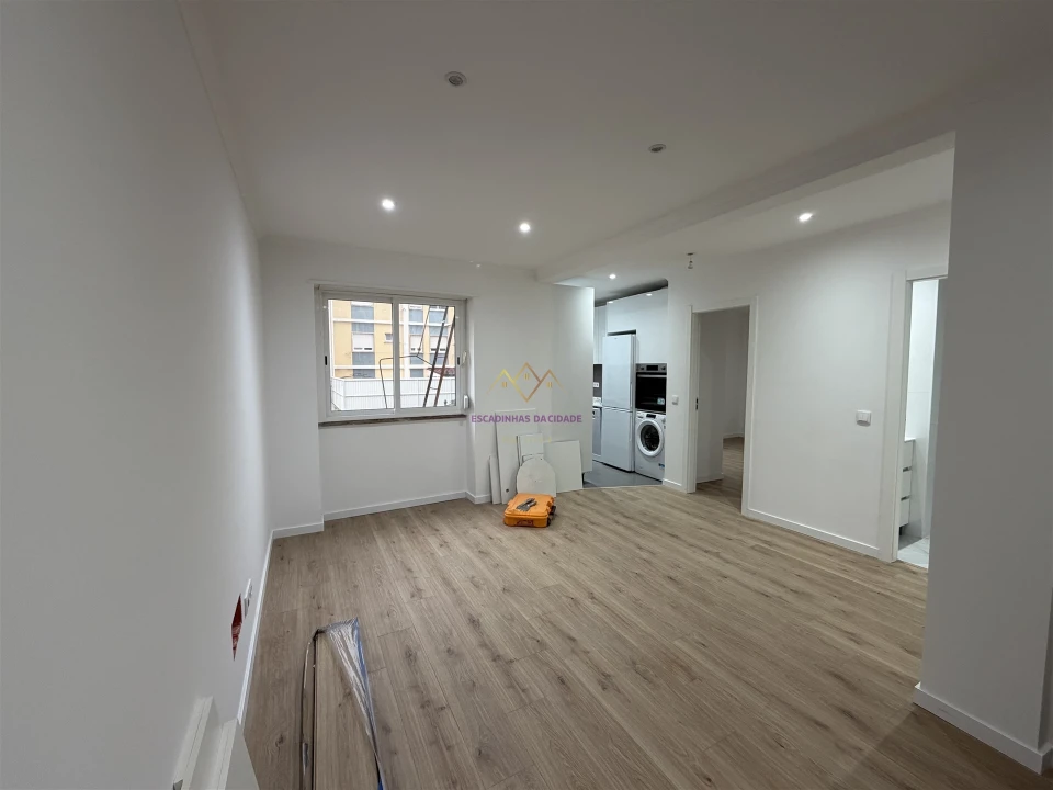 Apartamento T3 para Venda em Queluz e Belas Foto 6