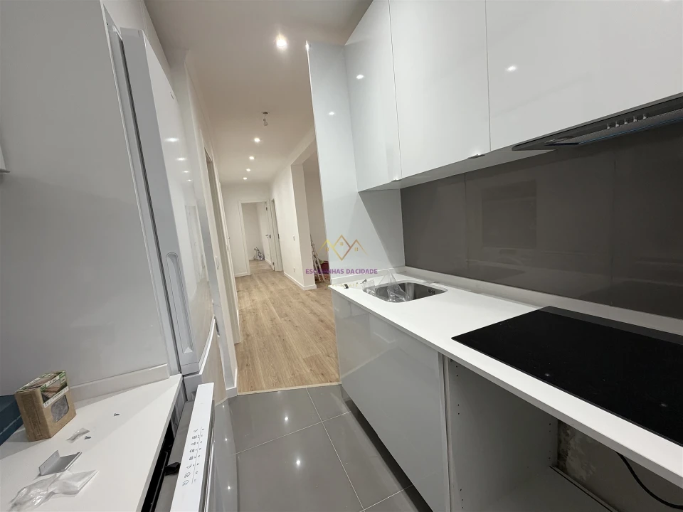 Apartamento T3 para Venda em Queluz e Belas Foto 8