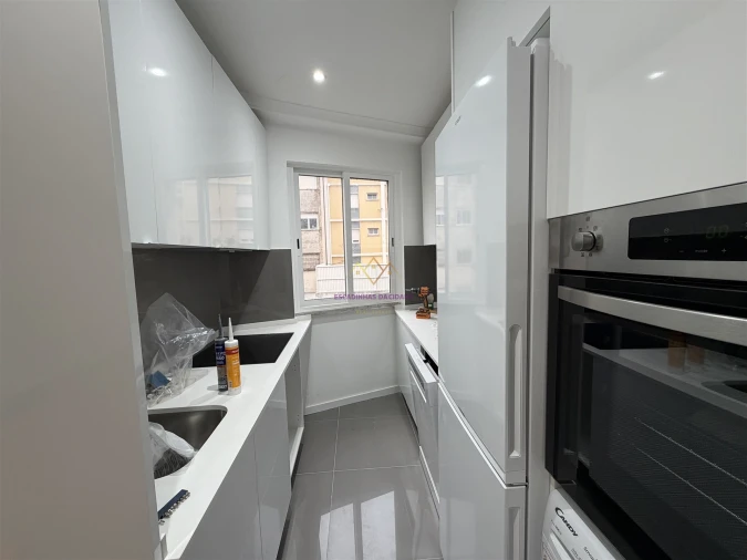 Apartamento T3 para Venda em Queluz e Belas Foto 12