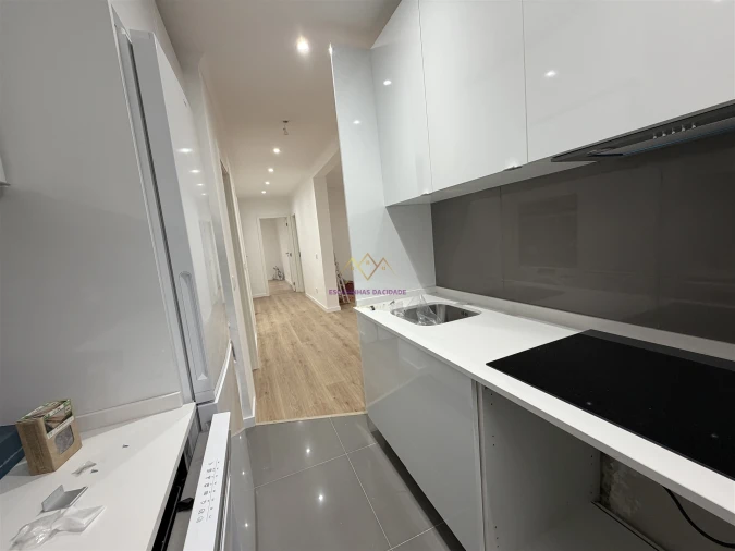 Apartamento T3 para Venda em Queluz e Belas Foto 8