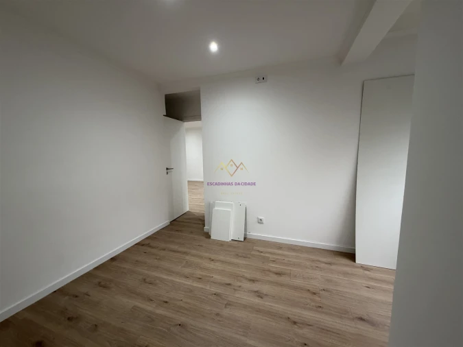 Apartamento T3 para Venda em Queluz e Belas Foto 16