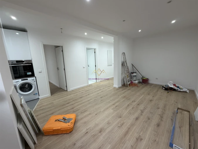 Apartamento T3 para Venda em Queluz e Belas Foto 3