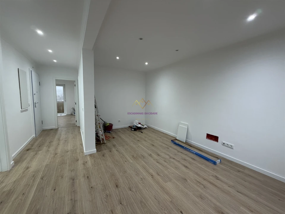 Apartamento T3 para Venda em Queluz e Belas Foto 7