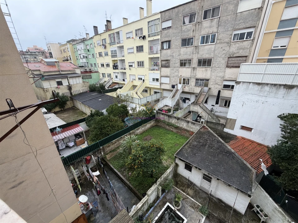 Apartamento T3 para Venda em Queluz e Belas Foto 11