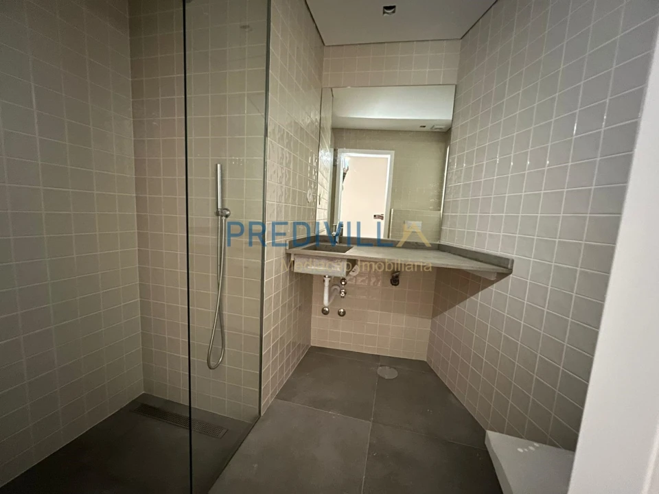 Apartamento T1 para Arrendamento em Azurara Foto 5