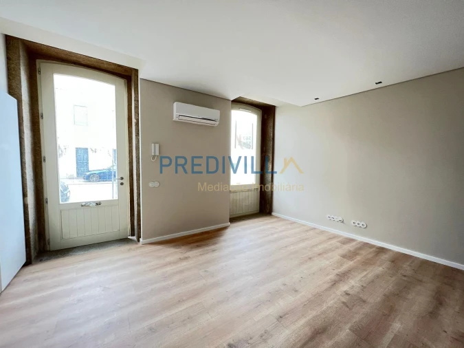 Apartamento T1 para Arrendamento em Azurara Foto 4
