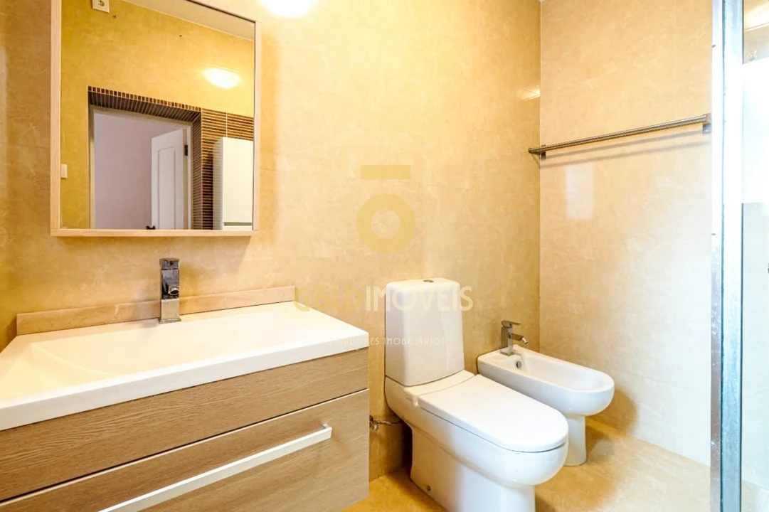 Moradia T3 para Venda em São Roque Foto 12