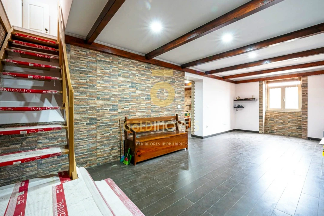 Moradia T3 para Venda em São Roque Foto 7