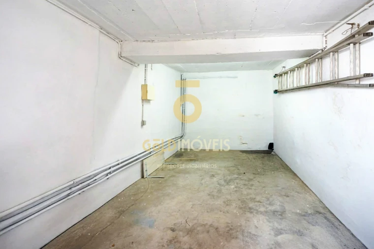 Moradia T3 para Venda em São Roque Foto 18