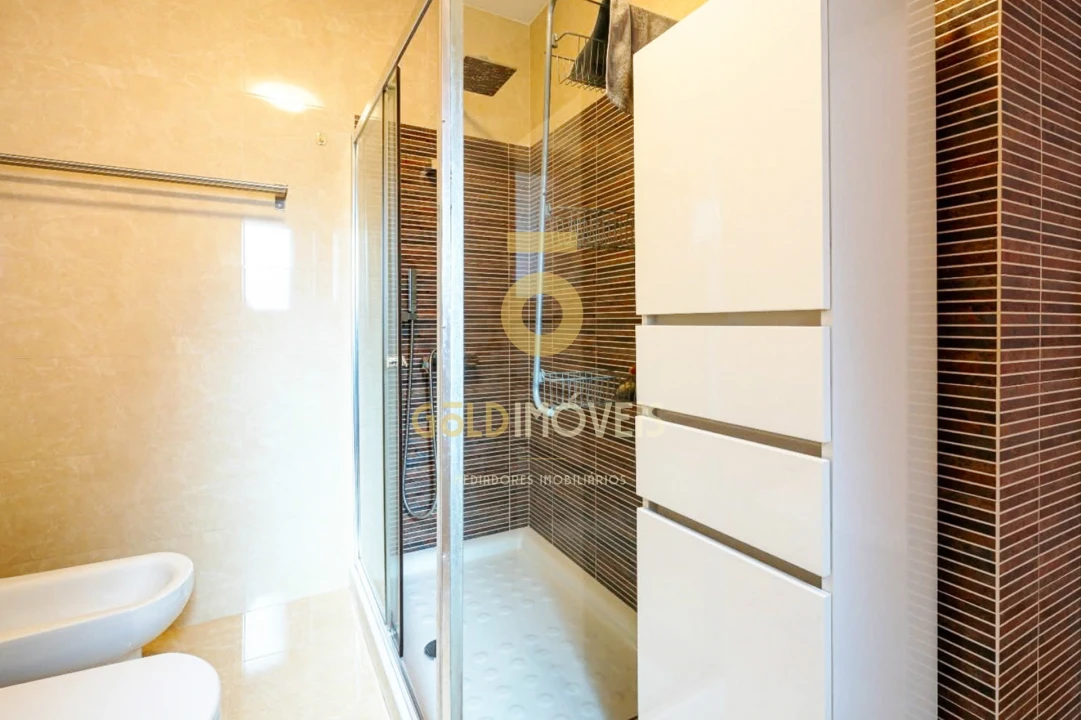 Moradia T3 para Venda em São Roque Foto 13