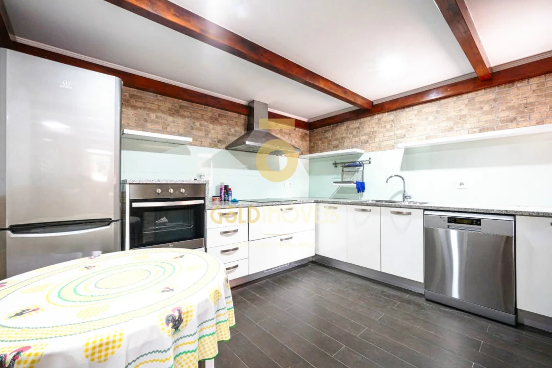 Moradia T3 para Venda em São Roque Foto 4