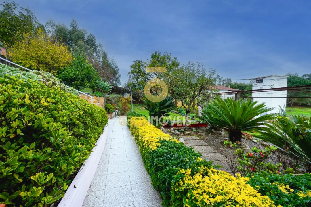 Moradia T3 para Venda em São Roque Foto 19