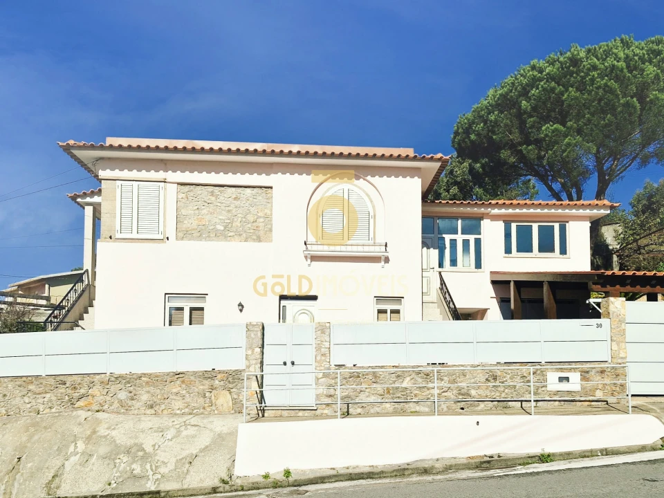 Moradia T3 para Venda em São Roque Foto 2