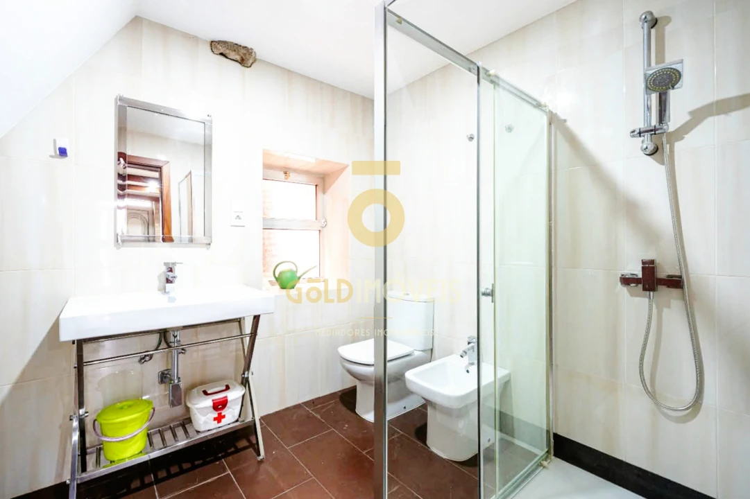 Moradia T3 para Venda em São Roque Foto 8