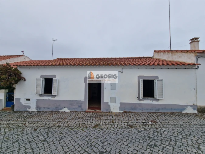 Moradia T2 para Venda em São Miguel do Pinheiro, São Pedro de Solis, São Sebastião dos Carros Foto 1