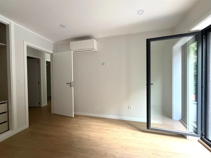 Apartamento T2 para Arrendamento em Lordelo do Ouro e Massarelos Foto 30