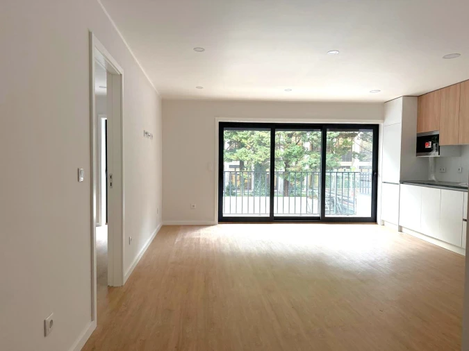 Apartamento T2 para Arrendamento em Lordelo do Ouro e Massarelos Foto 3