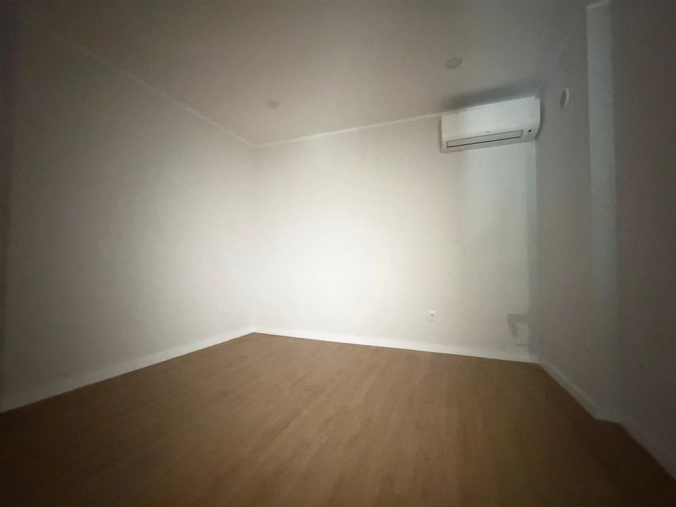 Apartamento T2 para Arrendamento em Lordelo do Ouro e Massarelos Foto 31