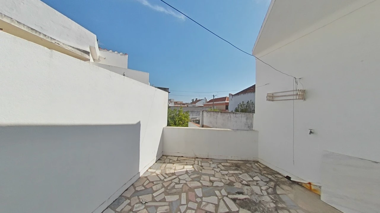 Apartamento T3 para Venda em Almeirim Foto 65