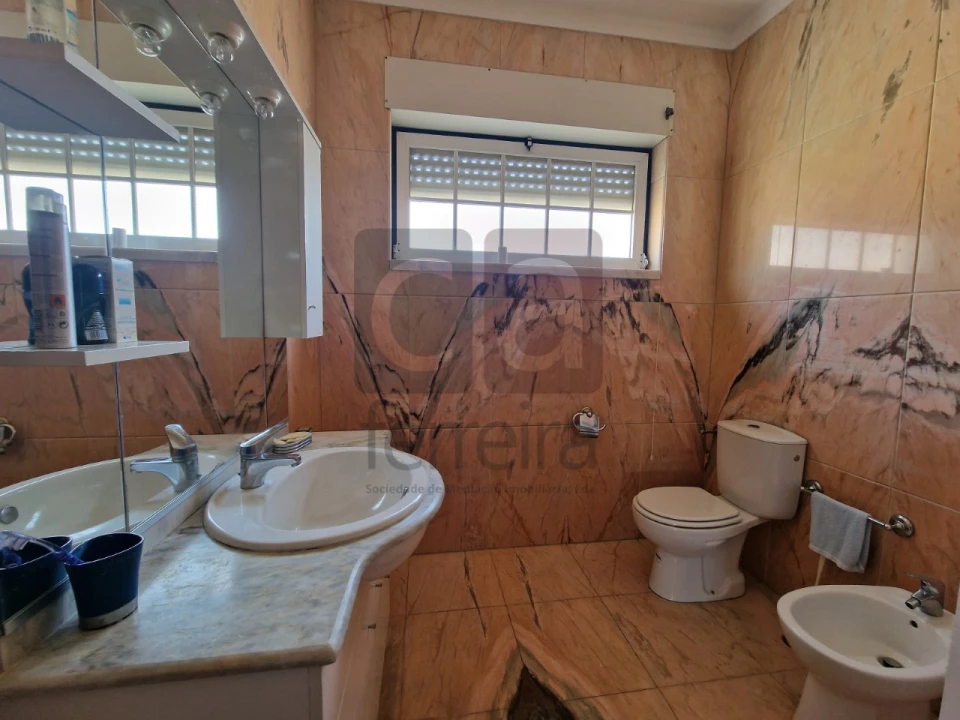 Moradia T3 para Venda em Almeirim Foto 28