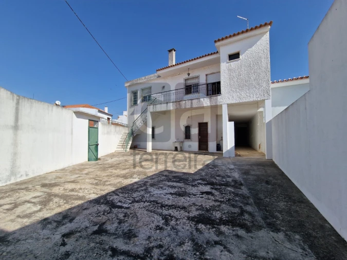 Moradia T3 para Venda em Almeirim Foto 33