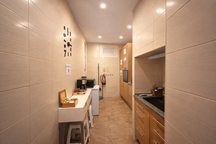 Apartamento T7 para Venda em Arroios Foto 10