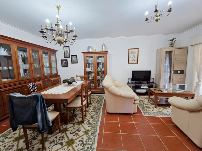 Moradia T5 para Venda em Viseu Foto 2