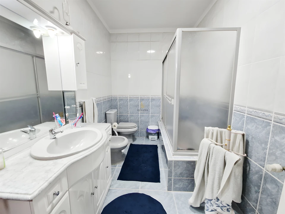 Moradia T5 para Venda em Viseu Foto 12