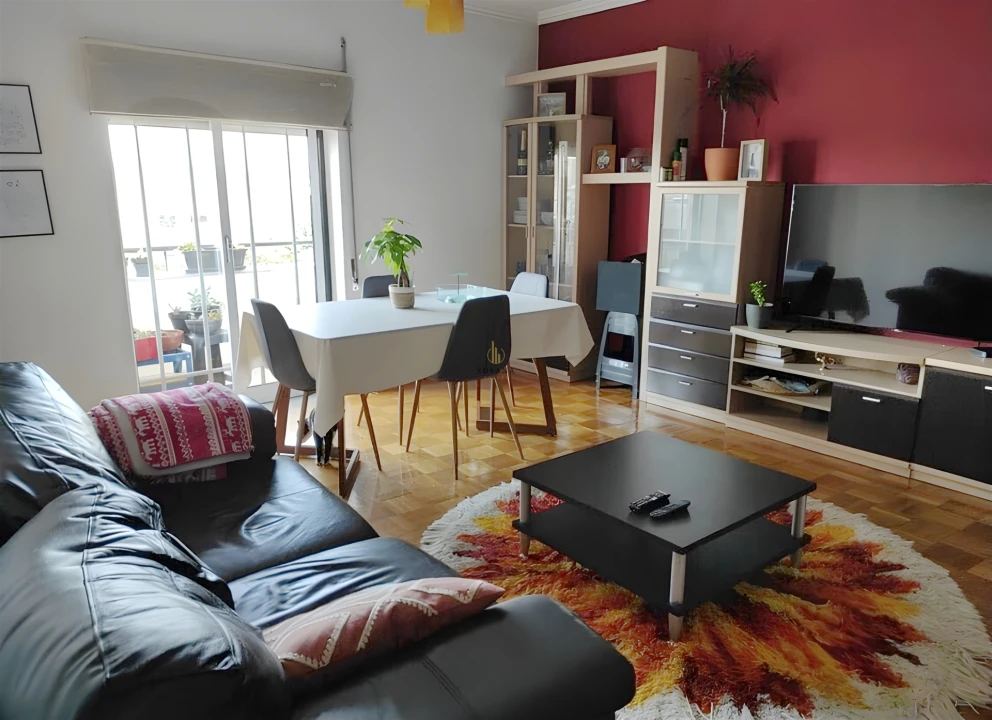 Apartamento T2 para Venda em Abraveses Foto 2