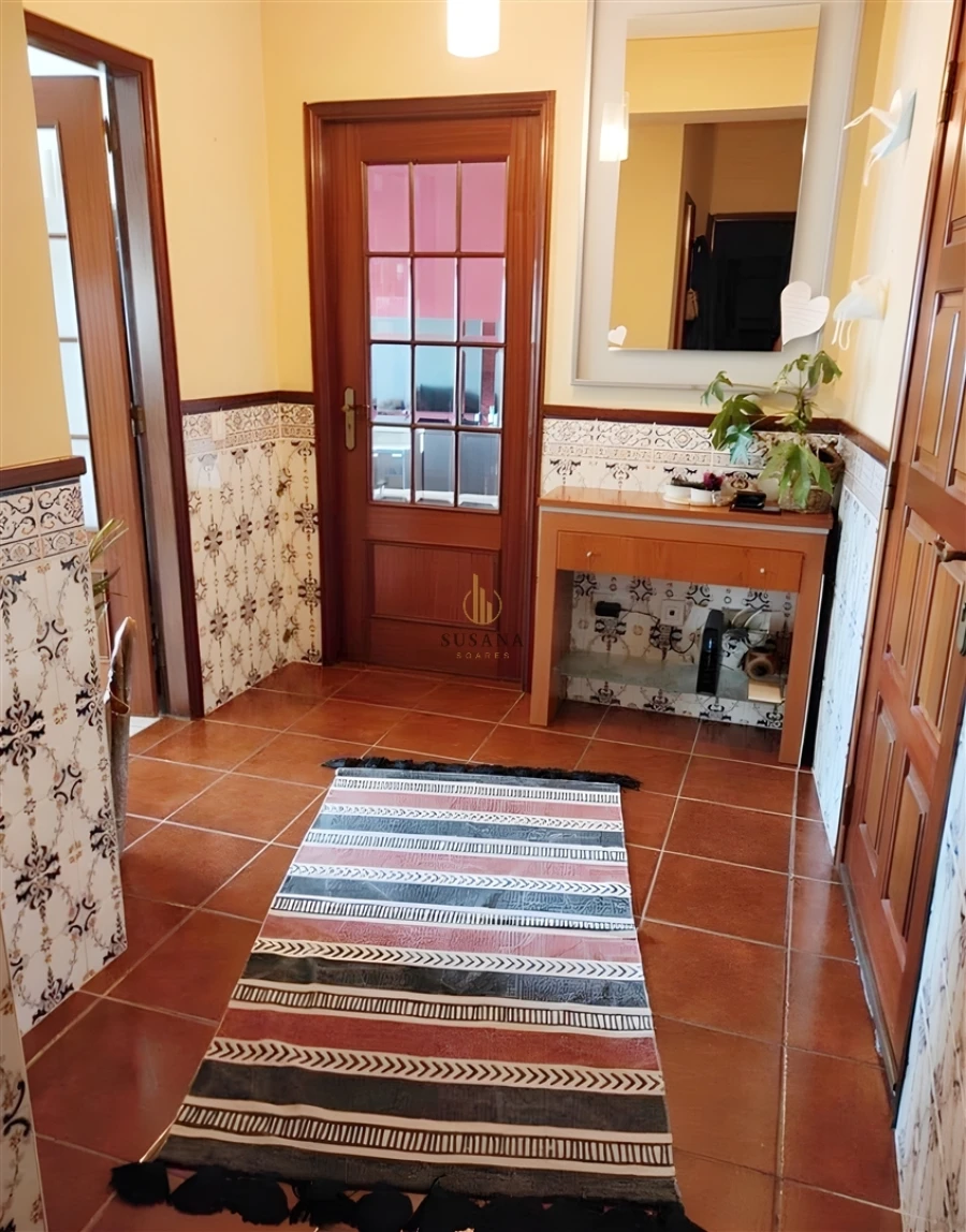 Apartamento T2 para Venda em Abraveses Foto 14