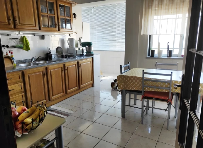 Apartamento T2 para Venda em Abraveses Foto 5