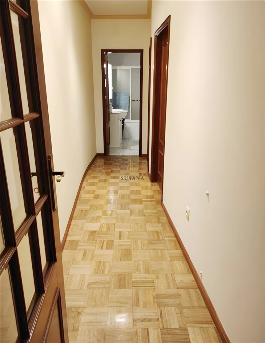 Apartamento T2 para Venda em Abraveses Foto 13