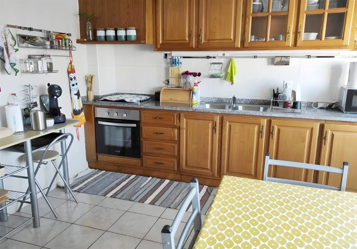 Apartamento T2 para Venda em Abraveses Foto 4