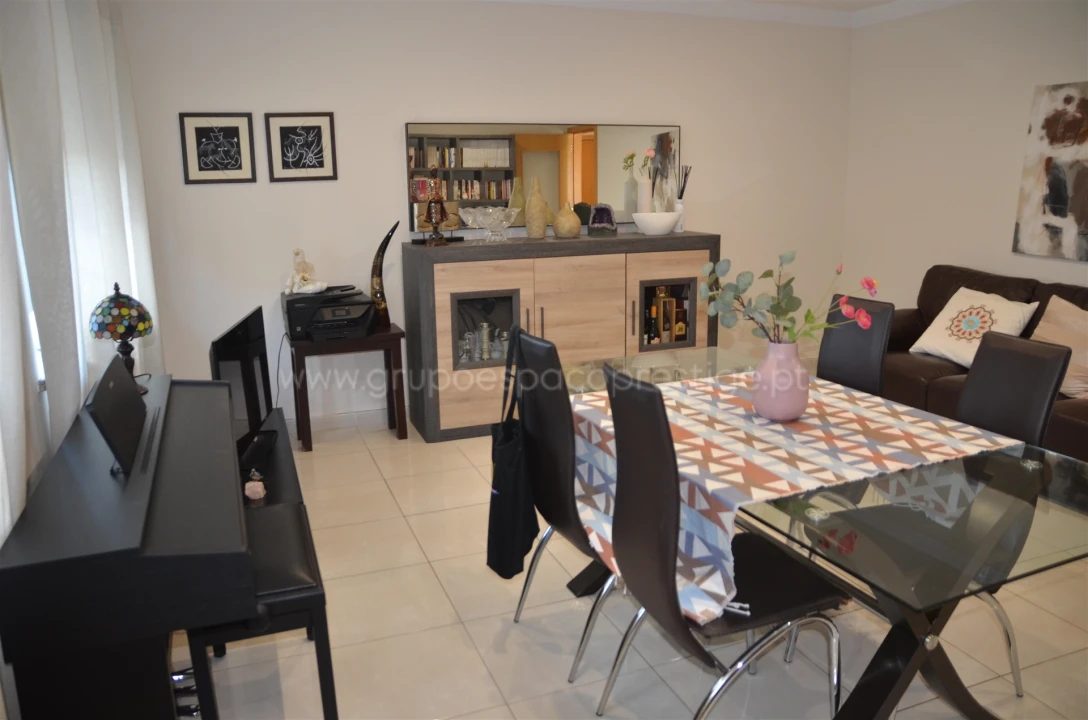 Apartamento T2 para Venda em Pechão Foto 8