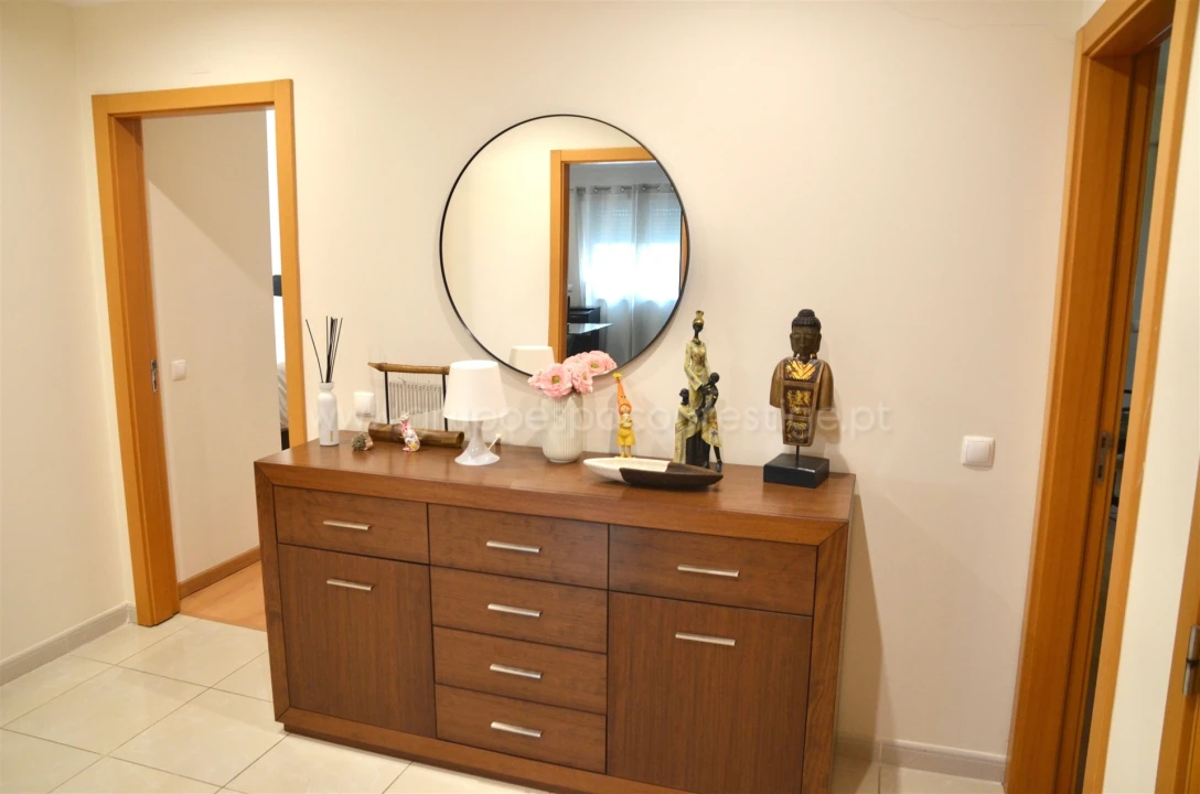 Apartamento T2 para Venda em Pechão Foto 4