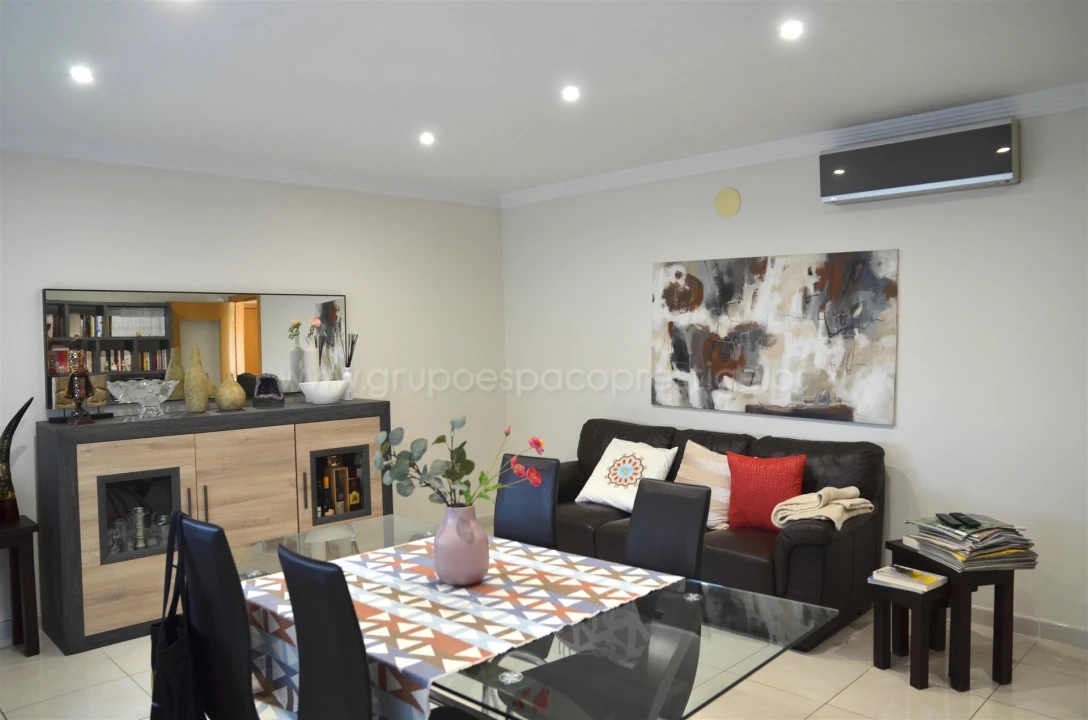 Apartamento T2 para Venda em Pechão Foto 9