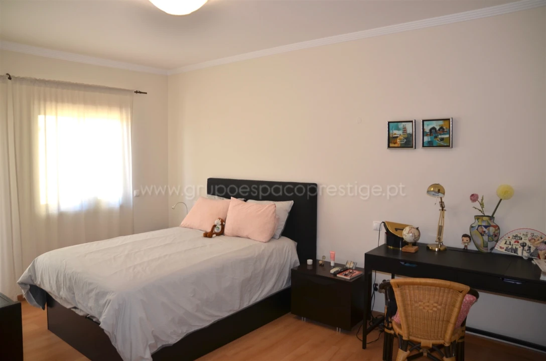 Apartamento T2 para Venda em Pechão Foto 11