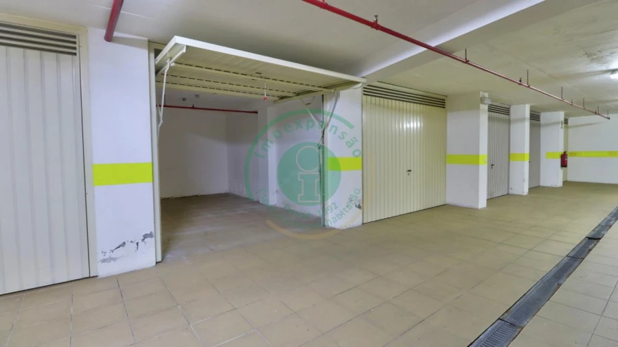 Garagem para Arrendamento em Buarcos Foto 6