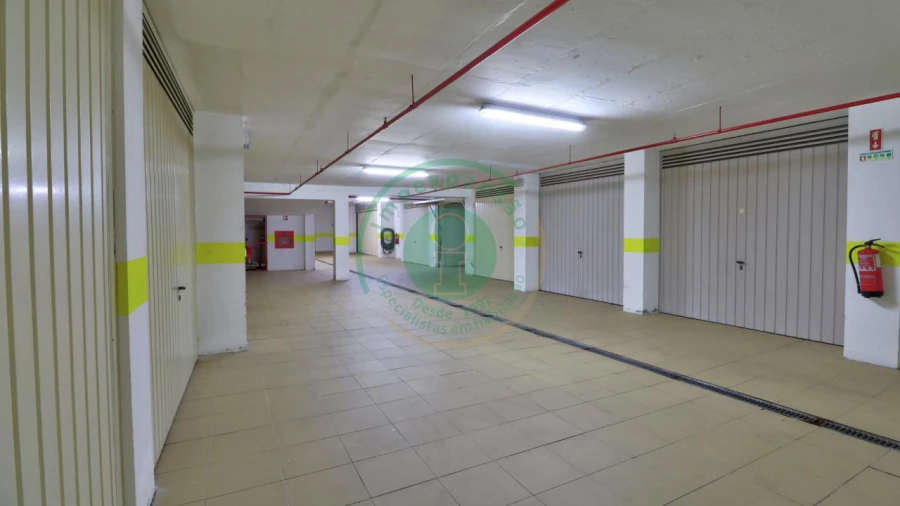 Garagem para Arrendamento em Buarcos Foto 8