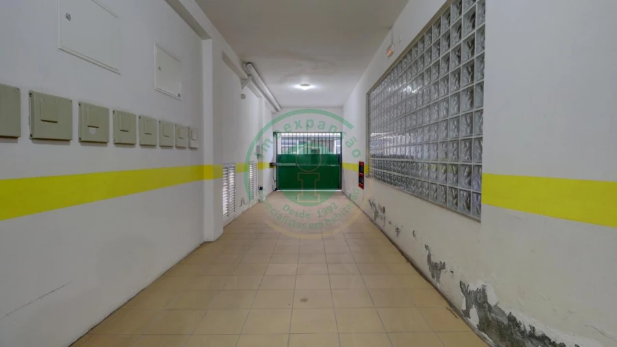 Garagem para Arrendamento em Buarcos Foto 10
