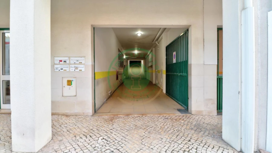 Garagem para Arrendamento em Buarcos Foto 12