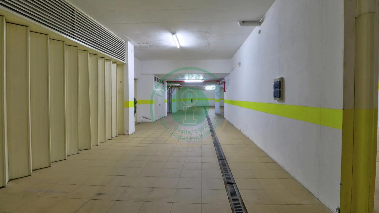 Garagem para Arrendamento em Buarcos Foto 3