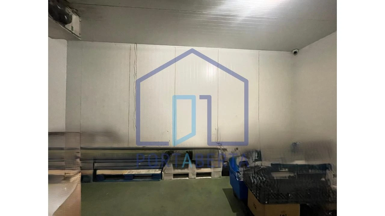 Armazém para Venda em Outeiro Seco Foto 14