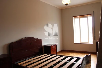 Apartamento T2 para Arrendamento em Esgueira
