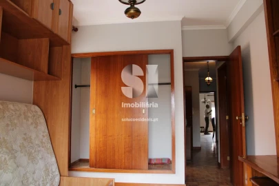 Apartamento T2 para Arrendamento em Esgueira